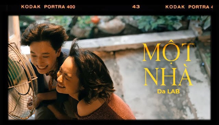 lời bài hát một nhà