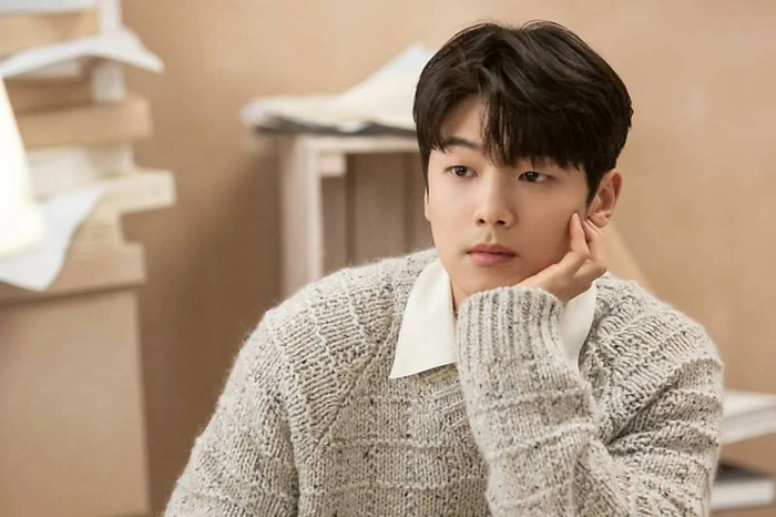 Kang Minhyuk