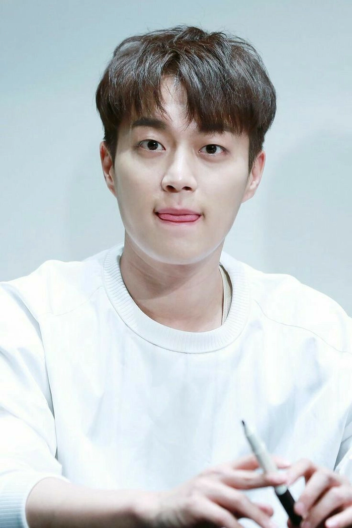 Yoon Doojoon