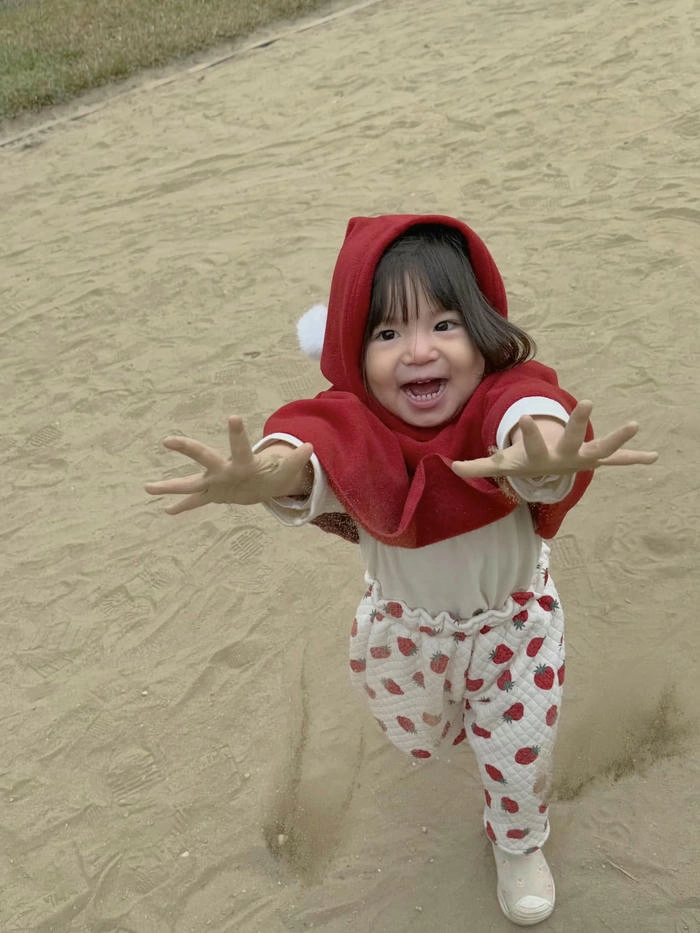 Ảnh bé Pam cute cute phô mai que