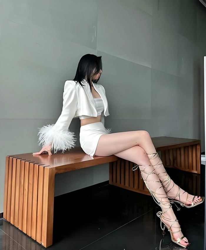 Ảnh gái chân dài Trung Quốc dáng chuẩn siêu mẫu
