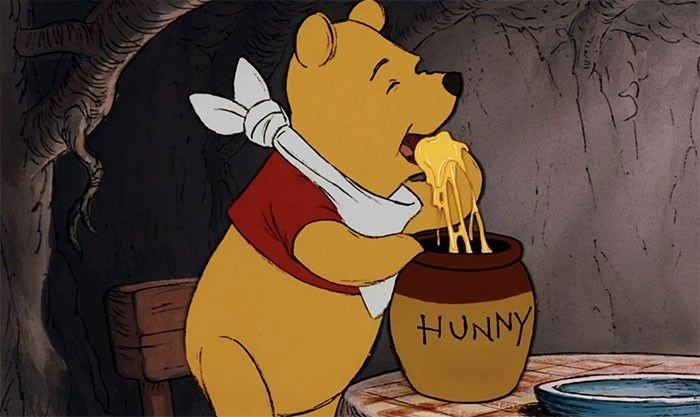 Ảnh gấu Pooh meme cười lăn lộn