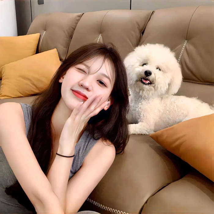 Gái Trung Quốc cute xinh đẹp nhẹ nhàng