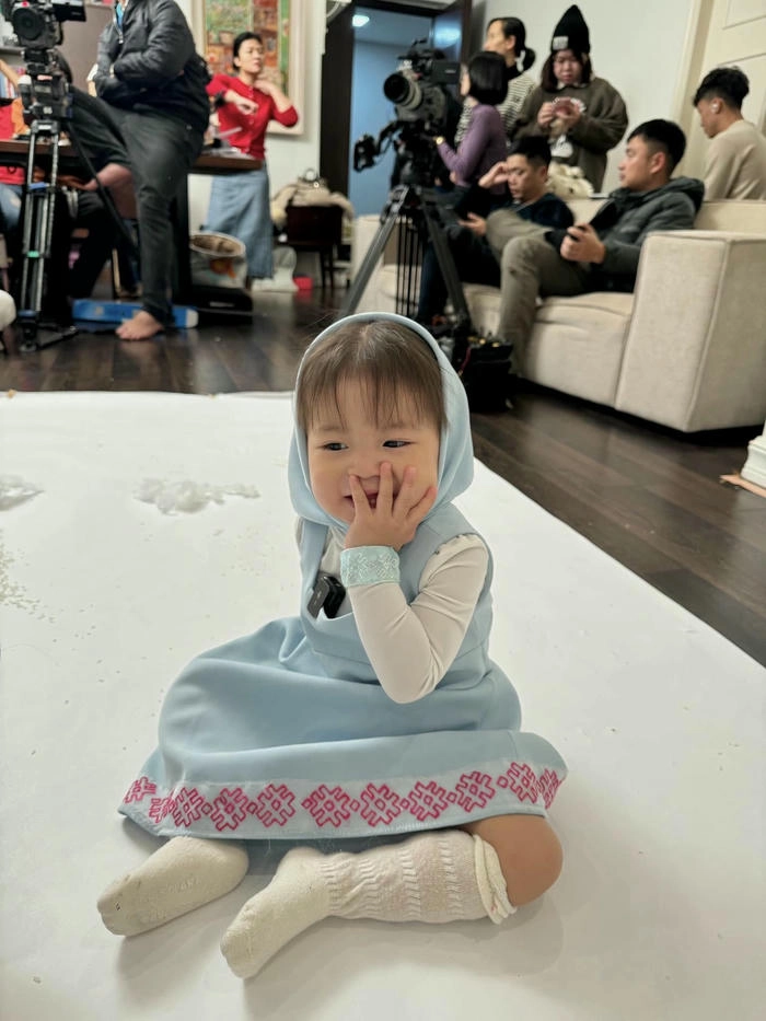 Hình ảnh bé Pam cute hài hước