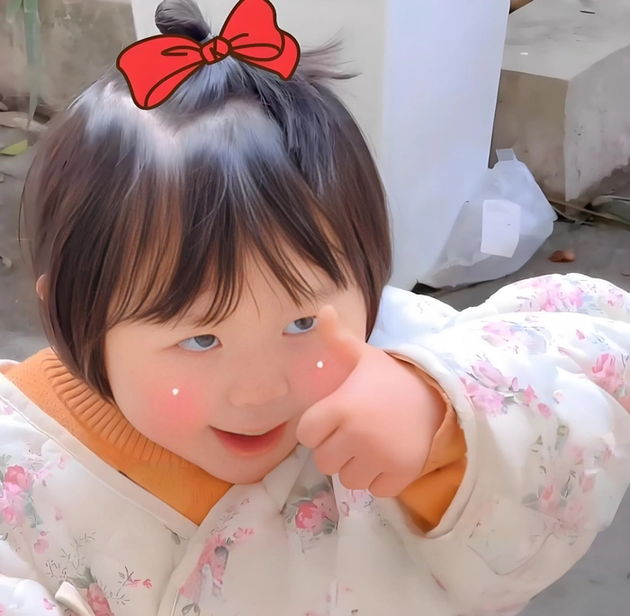 Meme em bé dễ thương hài hước nhất