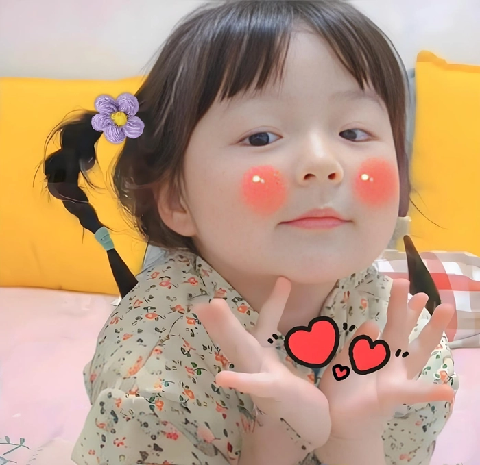 Meme em bé dễ thương vui nhộn
