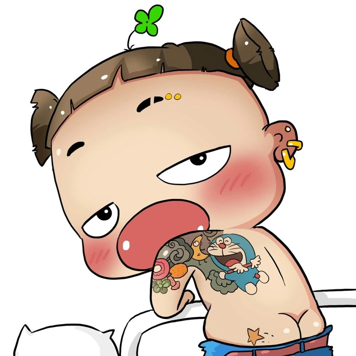 Quỳnh Aka xăm trổ đáng yêu
