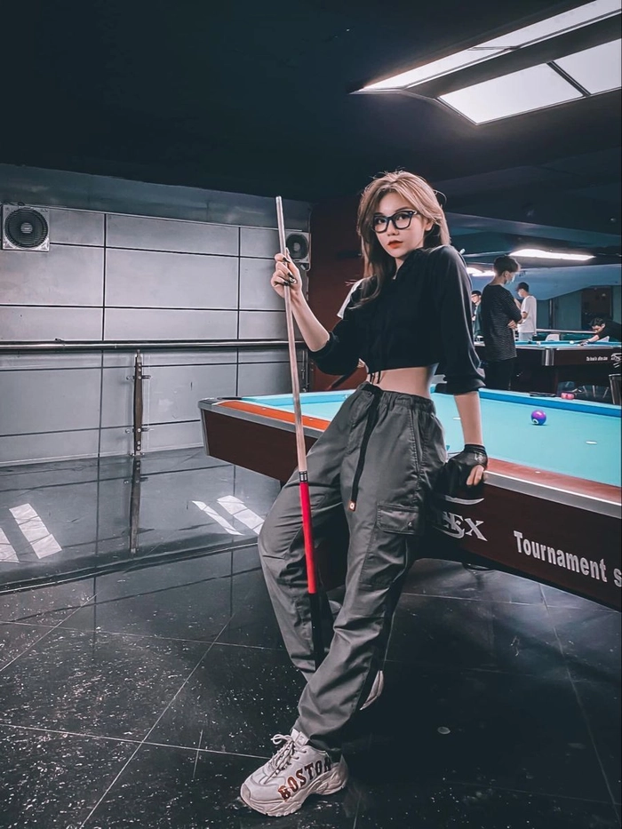 Ảnh gái xinh cool ngầu cá tính mạnh