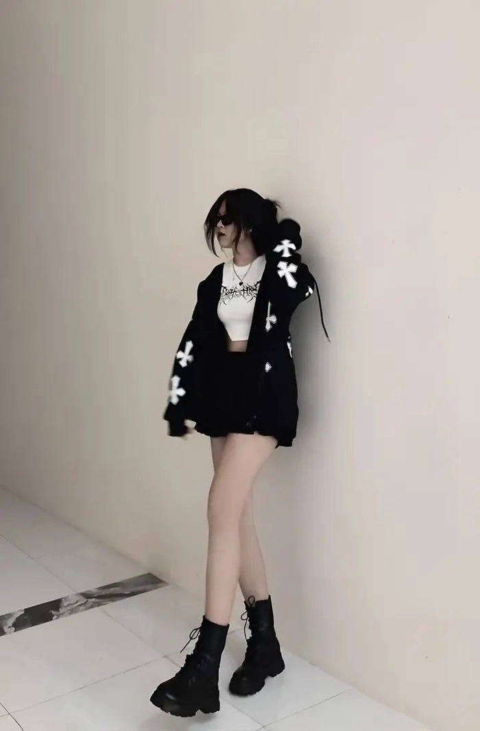 Ảnh gái xinh cool ngầu cuốn ánh nhìn