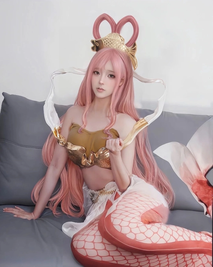 Ảnh gái xinh cosplay One Piece nổi bật