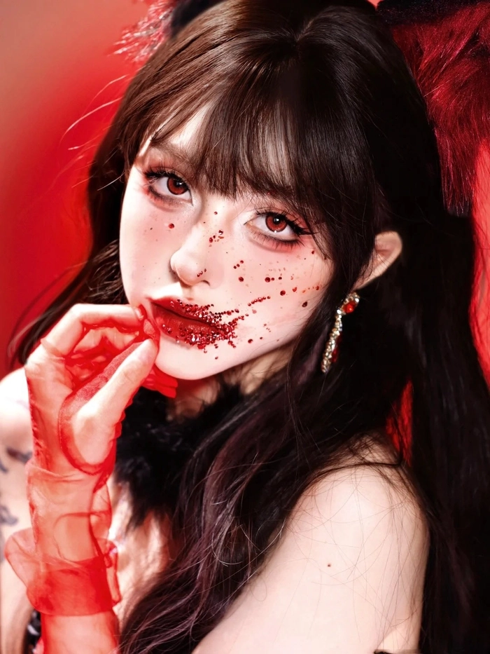 Ảnh gái xinh cosplay ma nữ u buồn