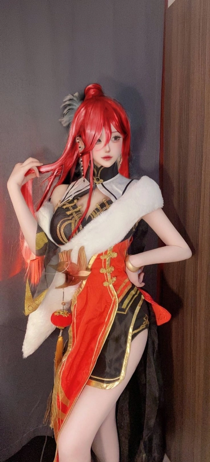 Ảnh gái xinh cosplay tướng Liên Quân được fan thích