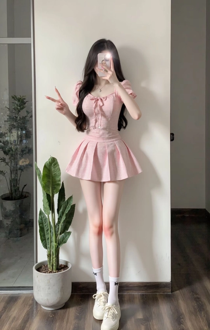 Ảnh gái xinh mặc pinky lọt khe tinh tế