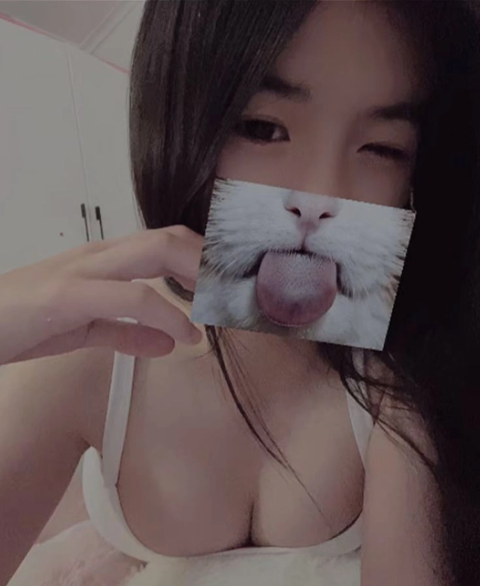 Avatar ảnh gái xinh che mặt phong cách cute