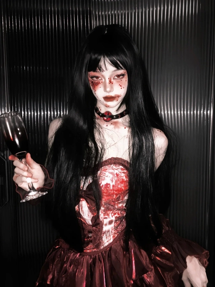 Avatar gái xinh cosplay ma huyền bí