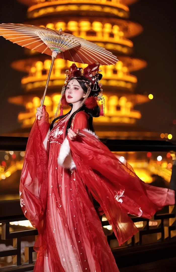 Cosplay hồ ly xinh phong cách ma mị