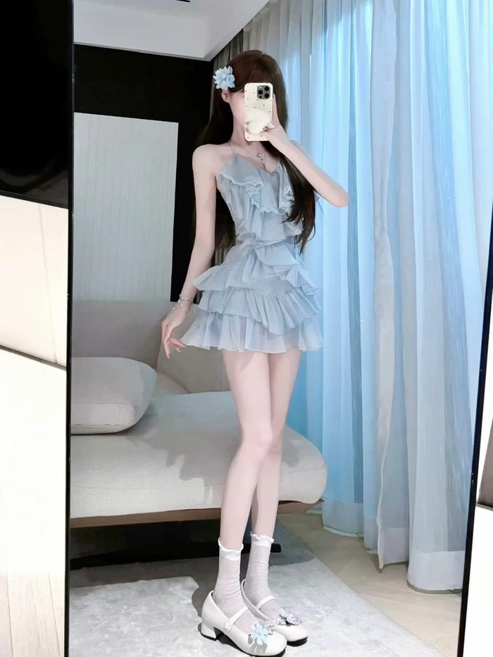 Gái xinh Trung Quốc chân dài phong cách đời thường