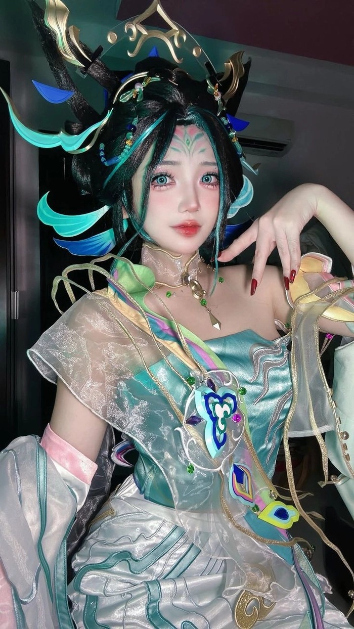 Gái xinh cosplay Liên Quân mang cảm hứng game