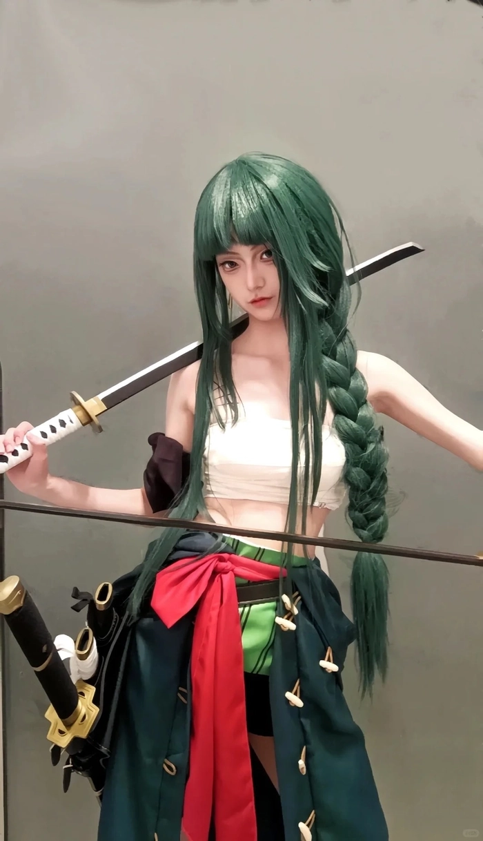 Gái xinh cosplay One Piece chuẩn nhân vật