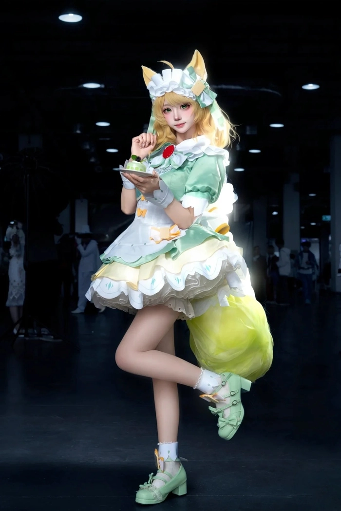 Gái xinh cosplay hồ ly xinh nghệ thuật