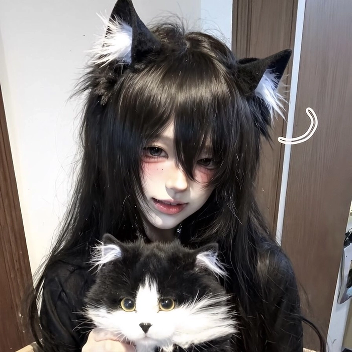 Gái xinh cosplay mèo đen tinh nghịch