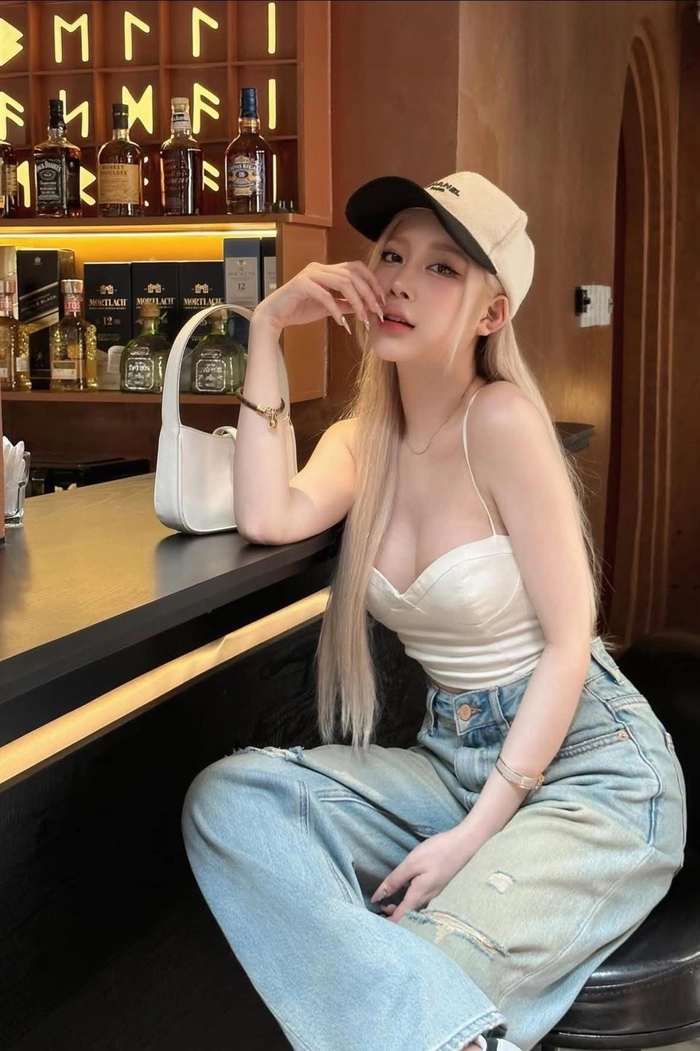 Gái xinh gợi cảm trong khung hình nghệ thuật