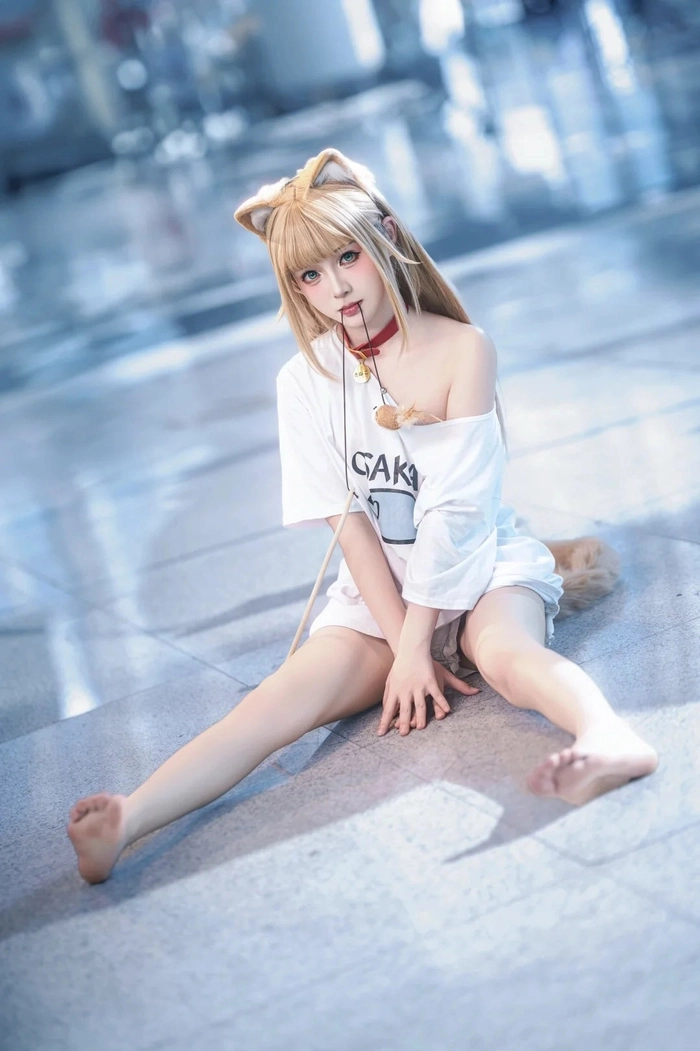 Hình ảnh cosplay con mèo tinh nghịch