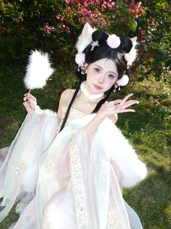 Hình ảnh cosplay hồ ly tinh huyền bí