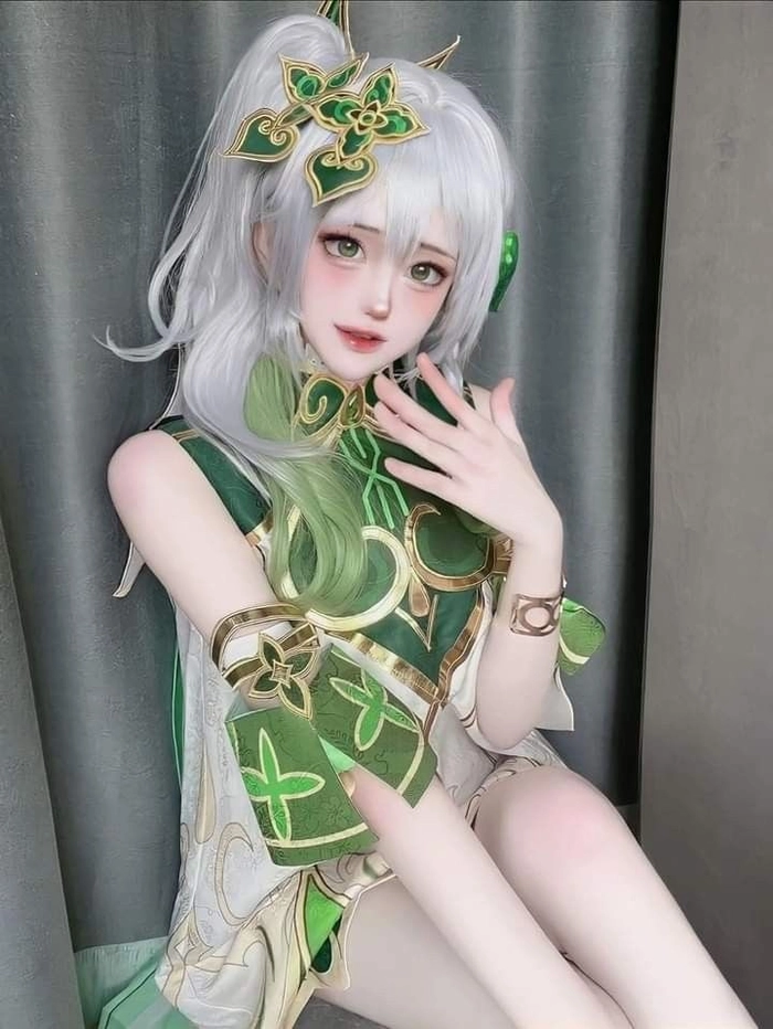 Wallpaper gái xinh cosplay Genshin Impact