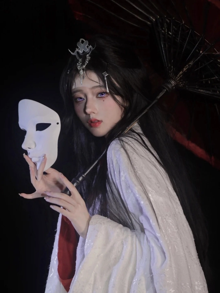 Wallpaper gái xinh cosplay ma nữ