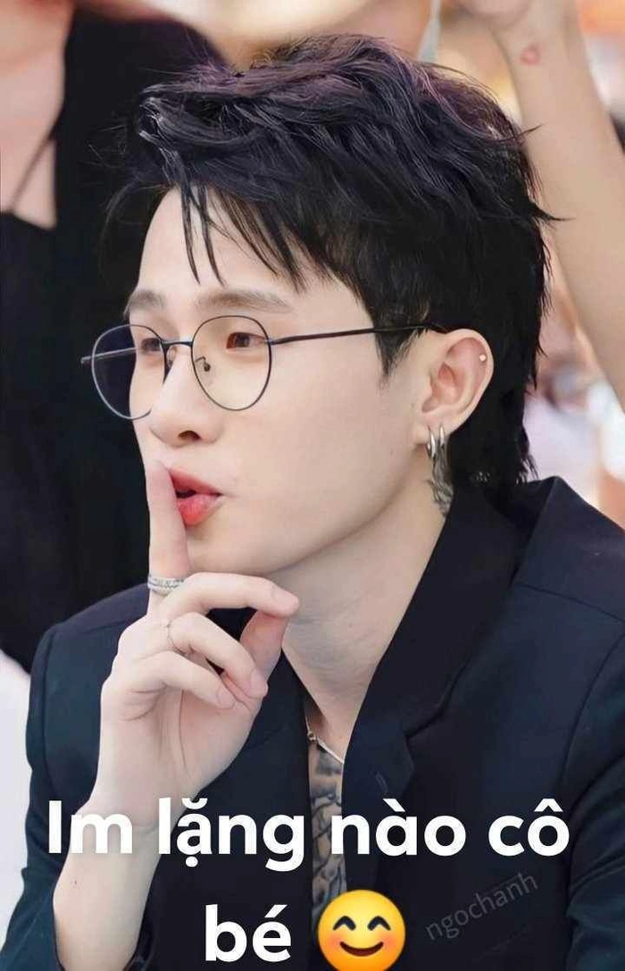 Ảnh meme suỵt mang phong cách nhẹ nhàng