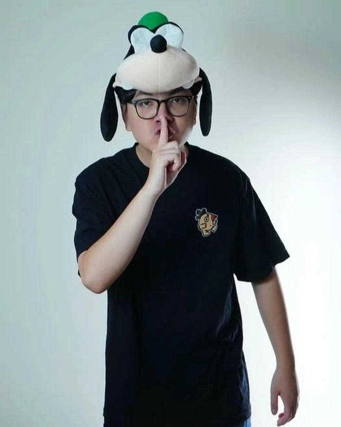 Meme mèo suỵt tạo cảm giác đáng yêu và tinh tế